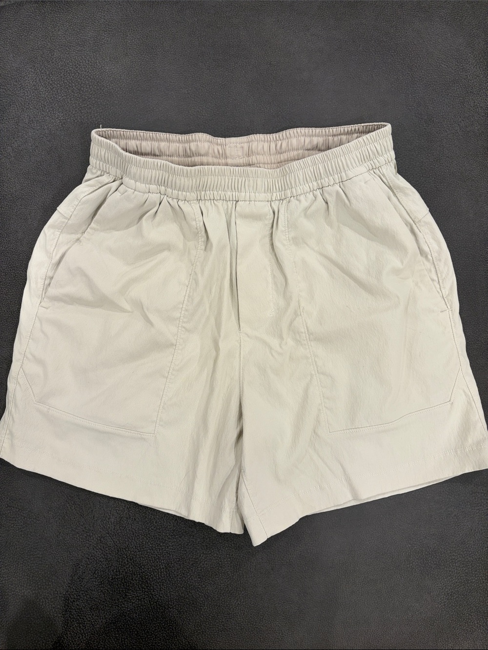 lululemon athletica Men's Small Light Beige Athletic Shorts
